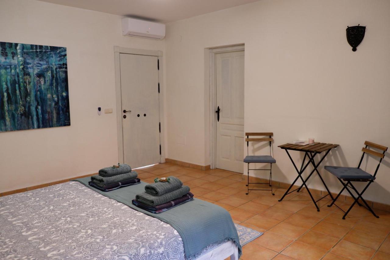Vegan Pereila Bed and breakfast Coín
